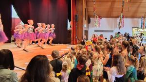 Tanzvorführung beim Kinderfasching 2026